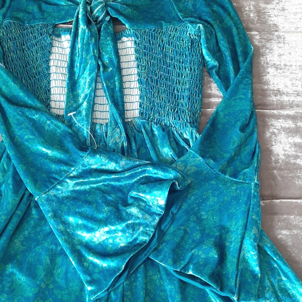 NWOT- Free People Velvet Bell Sleeve Romper - Picture 8 of 10